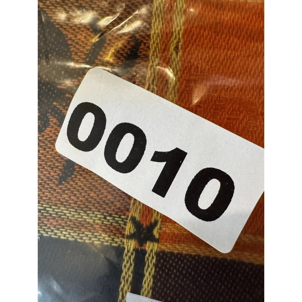 Linens&things‎ Halloween Table Mat placement Quilted Witch Spider Ghost Pumpkin